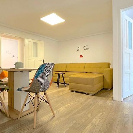 Well Prettyplaces Apartment 001 Brasov Exterior photo