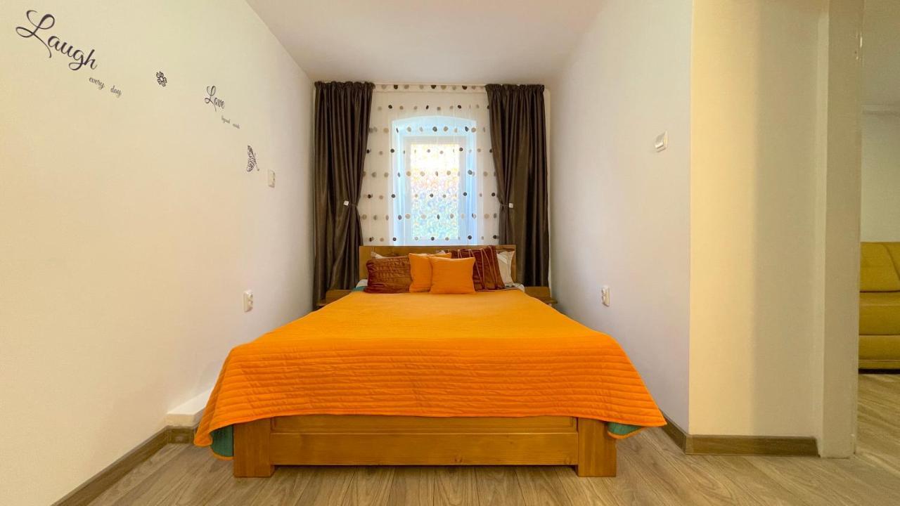 Well Prettyplaces Apartment 001 Brasov Exterior photo